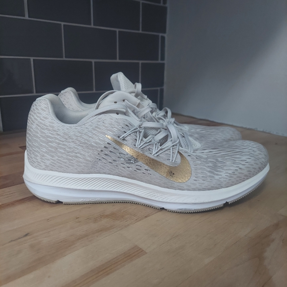 Nike Zoom Winflo 5 Womens Shoes Size 11